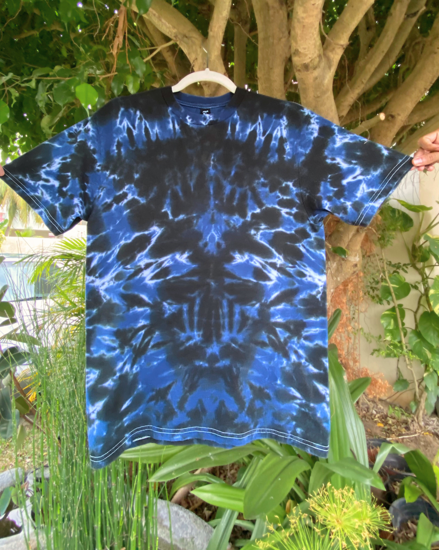 Moon Phases Tie-dyed Tee | size medium