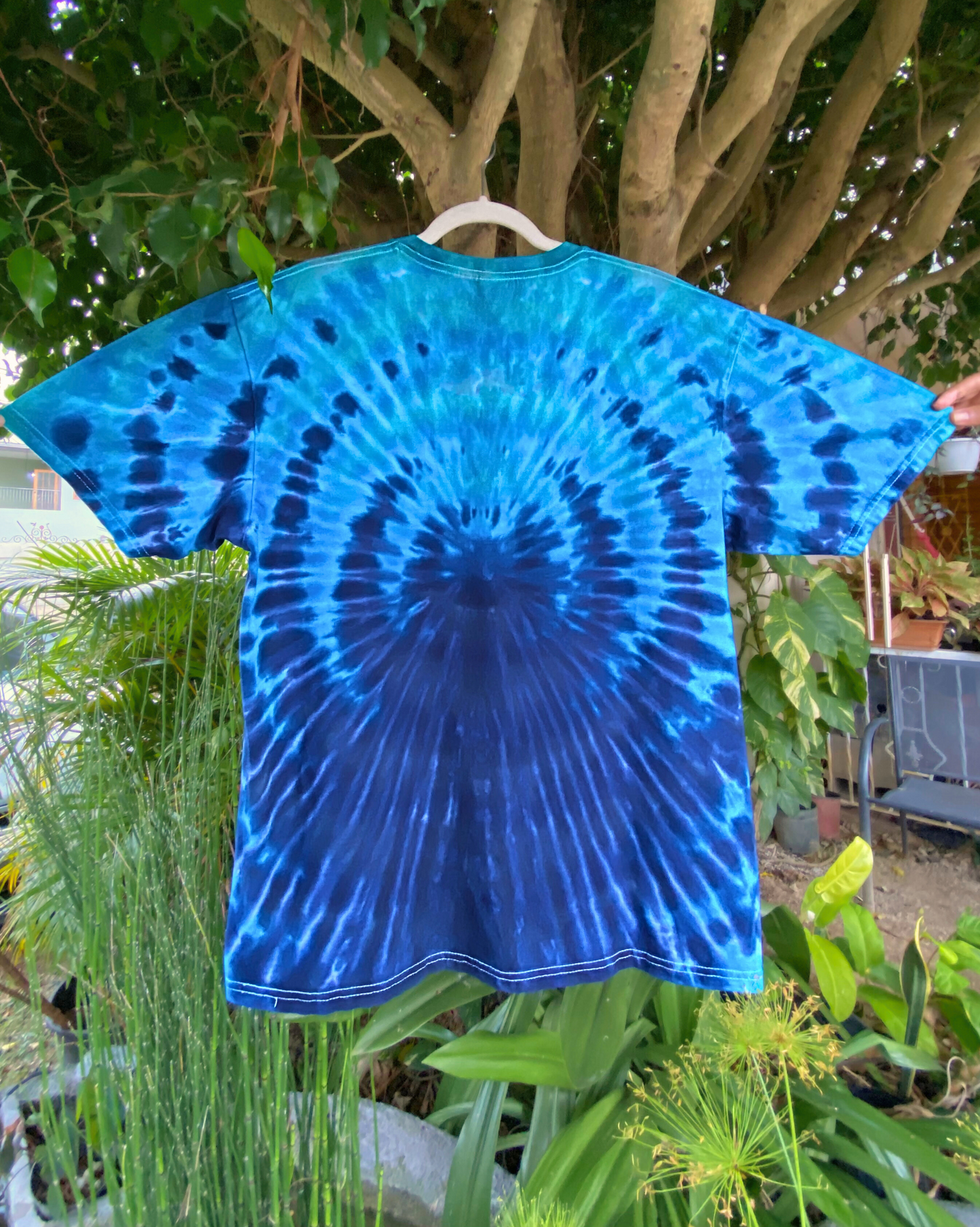 Ocean WigWag Tee | size extra-large