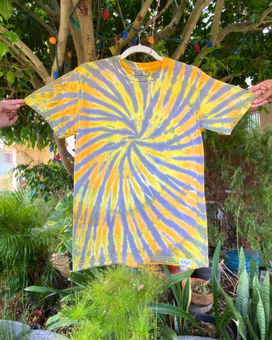 Spiral Tie-dyed Tee | size small