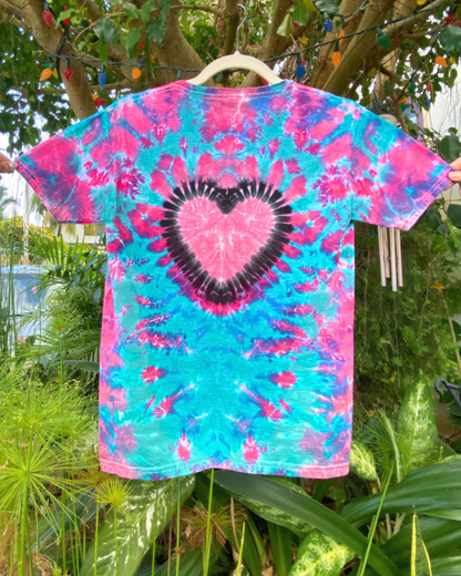 Scrunch Heart Tie-Dyed Tee | Kid’s M