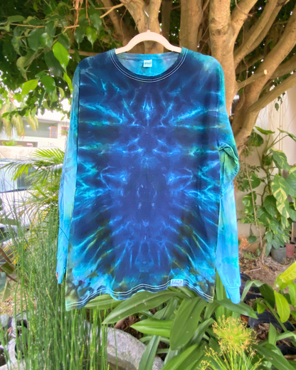 Long Sleeve Tee | Size Medium