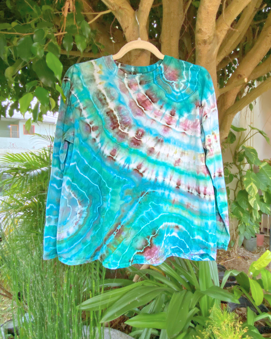 Women’s Relaxed Fit Long Sleeve Tee | Size Small