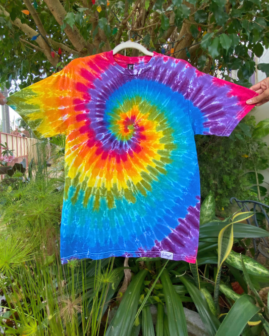 Rainbow Spiral Tie-dyed Tee | size medium